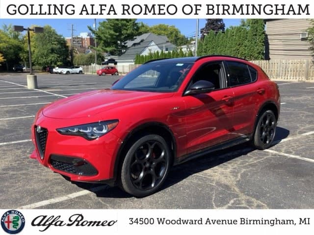 2026 Alfa Romeo Stelvio Base — photo 1 of 36