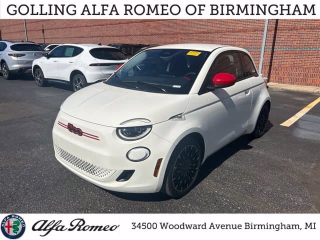 2024 Fiat 500e Base — photo 1 of 20