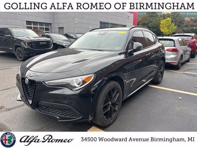 2021 Alfa Romeo Stelvio Ti — photo 1 of 22