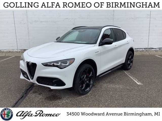 2026 Alfa Romeo Stelvio Base — photo 1 of 28
