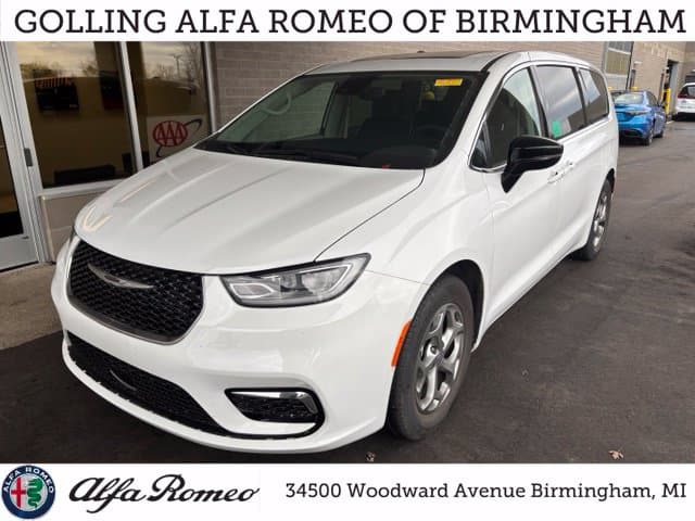 2024 Chrysler Pacifica Limited — photo 1 of 7