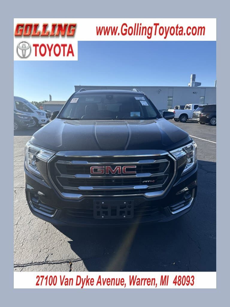 2024 GMC Terrain AT4 — photo 1 of 7