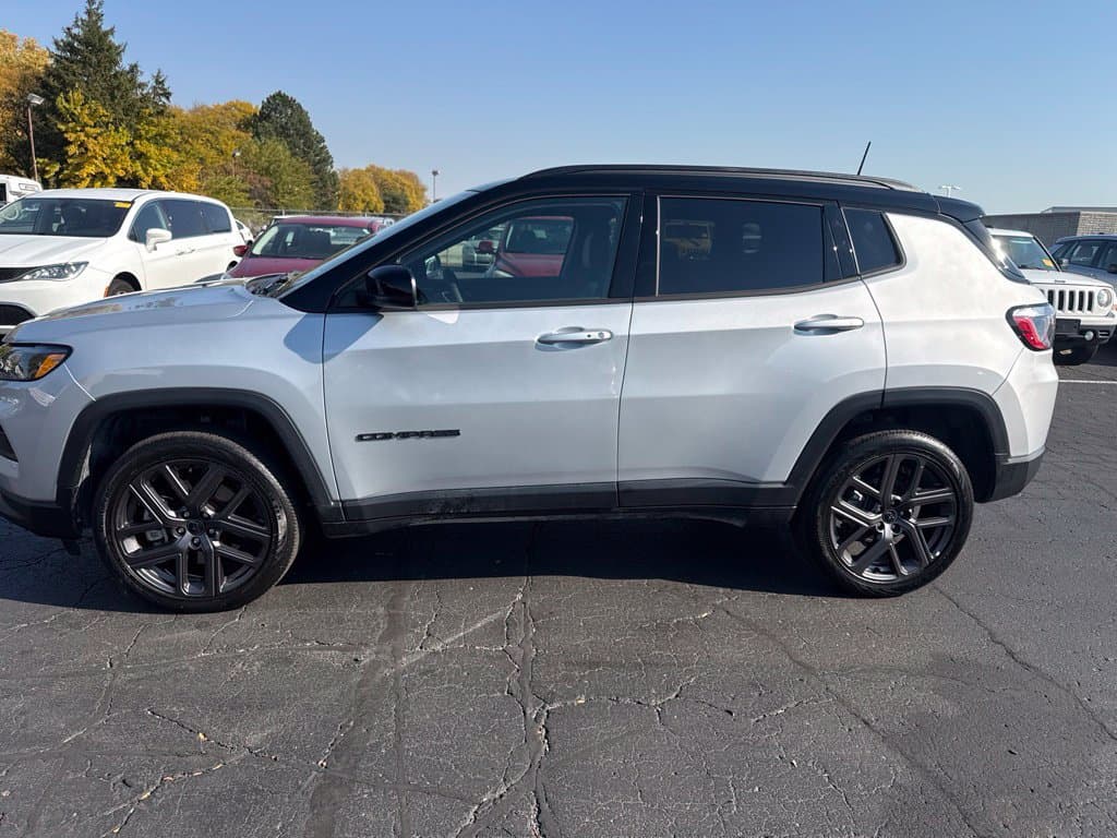 2026 Jeep Compass Limited — photo 1 of 8