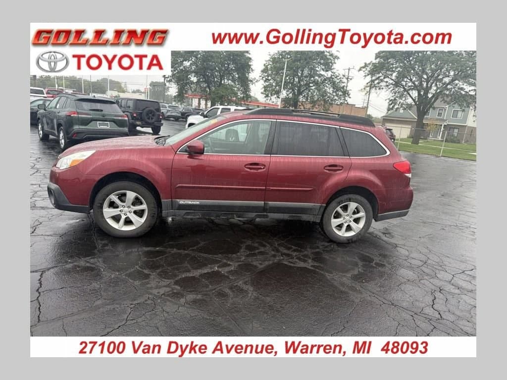 2013 Subaru Outback 2.5i Premium — photo 1 of 10