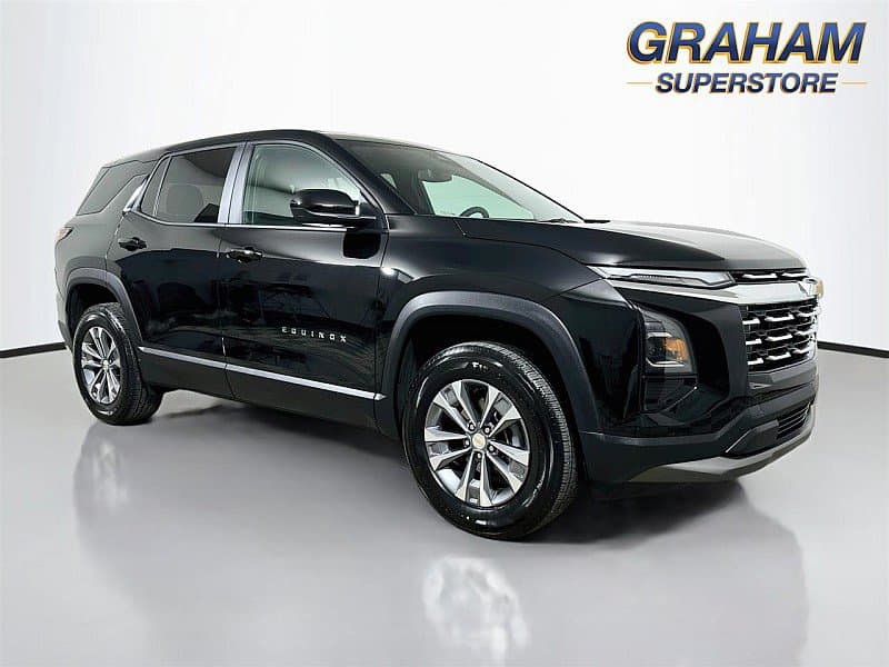 2026 Chevrolet Equinox FWD LT — photo 1 of 31