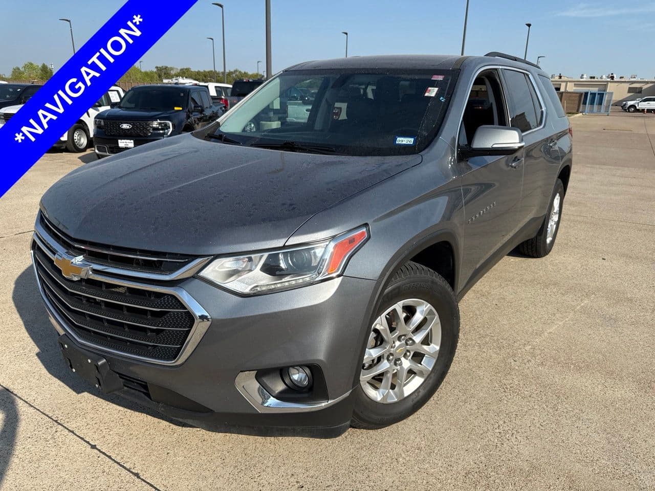 2020 Chevrolet Traverse Base — photo 1 of 27