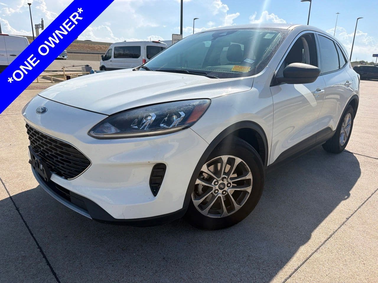 2022 Ford Escape SE — photo 1 of 30