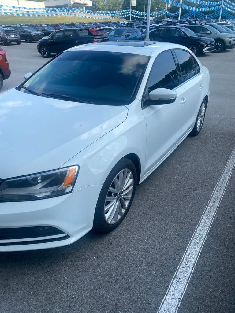 2015 Volkswagen Jetta Sedan 1.8T SE — photo 1 of 5