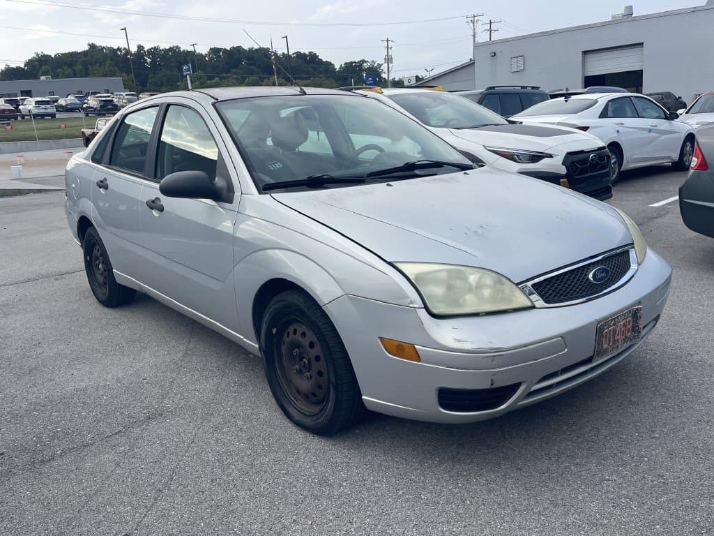 2007 Ford Focus Base — photo 1 of 12