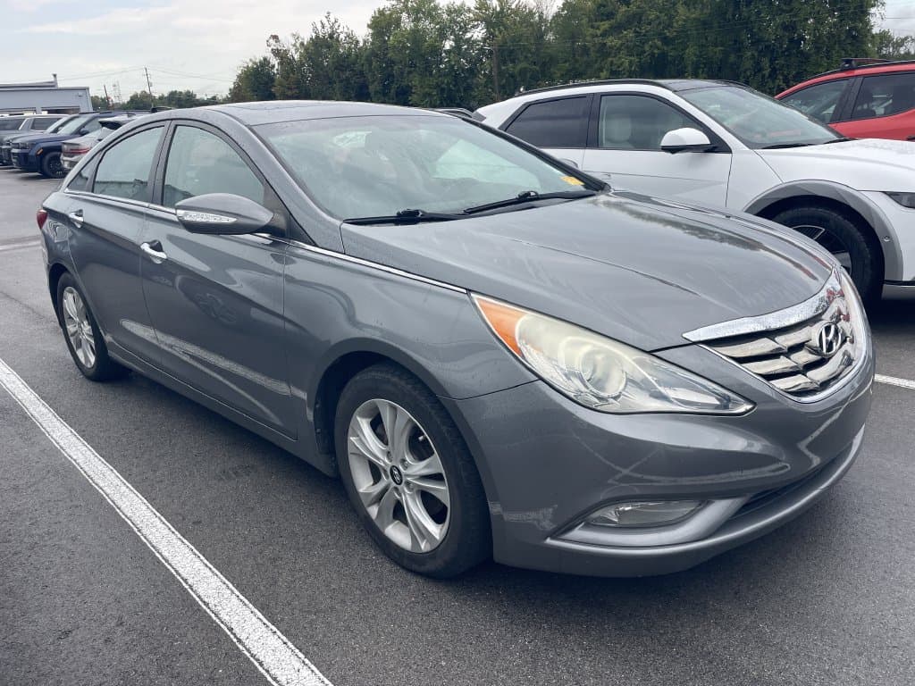 2013 Hyundai Sonata Limited — photo 1 of 12