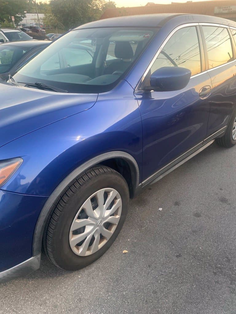 2017 Nissan Rogue S — photo 1 of 4