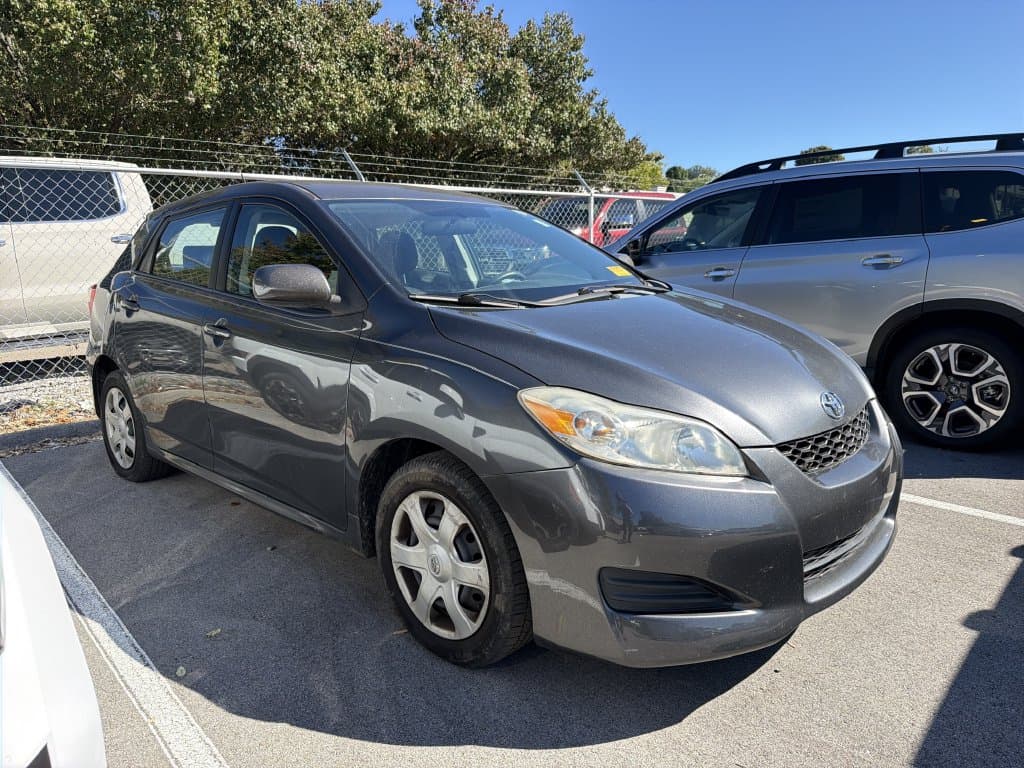 2009 Toyota Matrix Base — photo 1 of 12