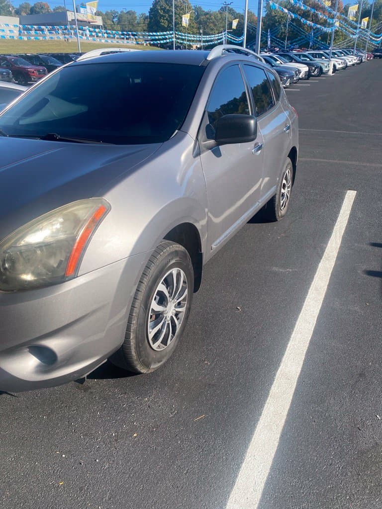 2014 Nissan Rogue Select S — photo 1 of 4