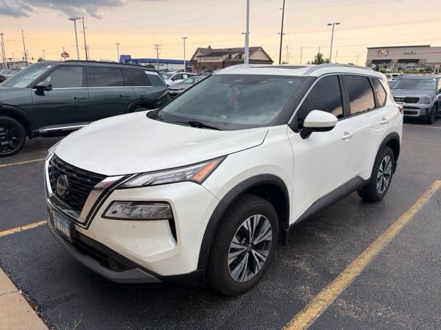 2023 Nissan Rogue SV — photo 1 of 5