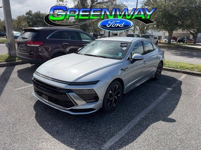 2024 Hyundai Sonata SEL — photo 1 of 23