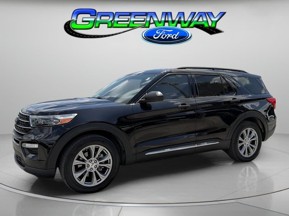 2022 Ford Explorer XLT — photo 1 of 52