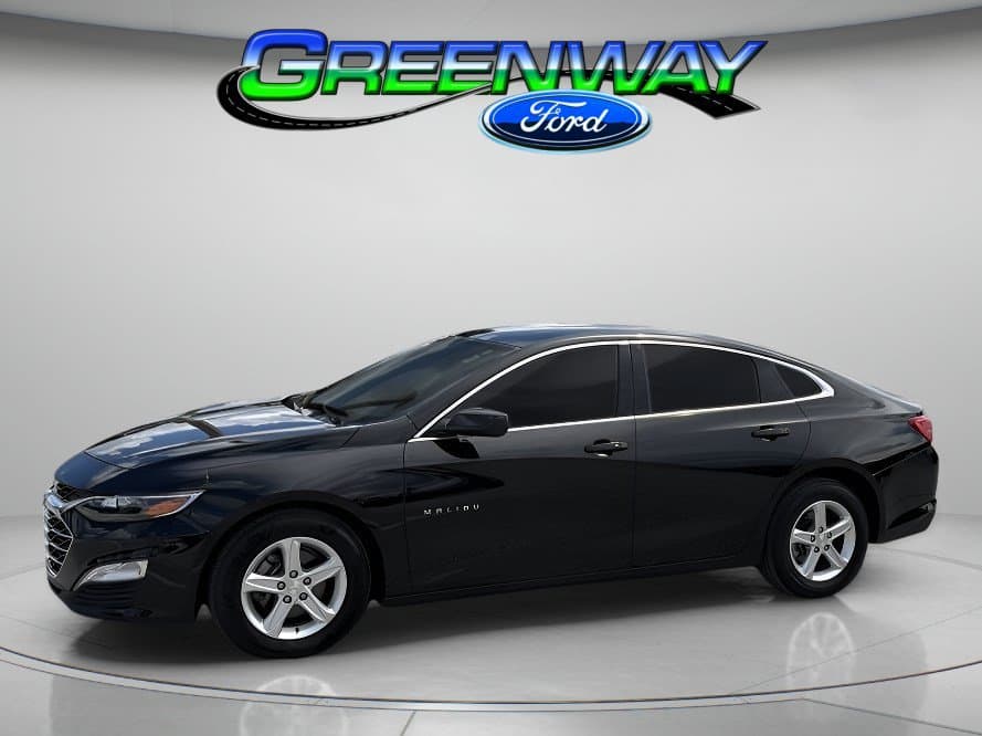 2024 Chevrolet Malibu LS — photo 1 of 48