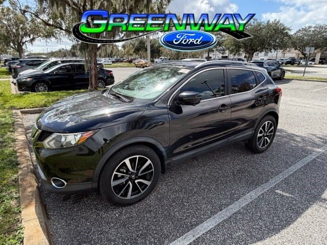 2018 Nissan Rogue Sport SL — photo 1 of 23