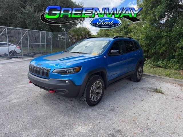 2022 Jeep Cherokee Trailhawk — photo 1 of 23