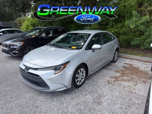 2023 Toyota Corolla LE — photo 1 of 26