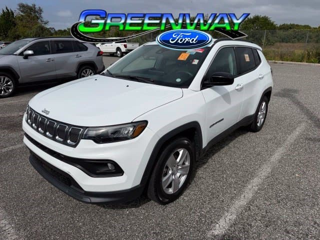 2022 Jeep Compass Latitude — photo 1 of 23