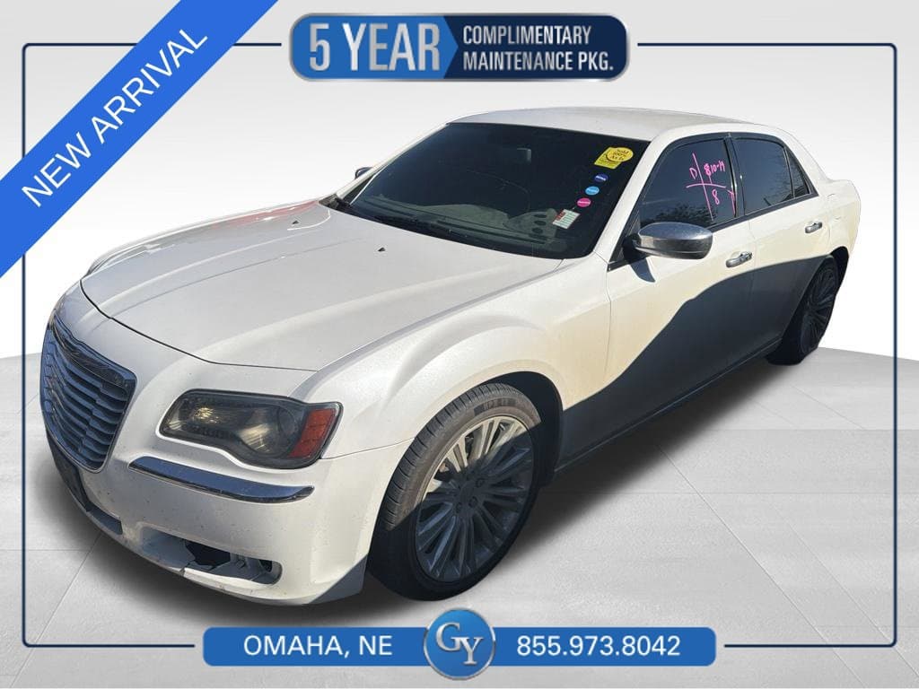 2012 Chrysler 300 Limited — photo 1 of 6