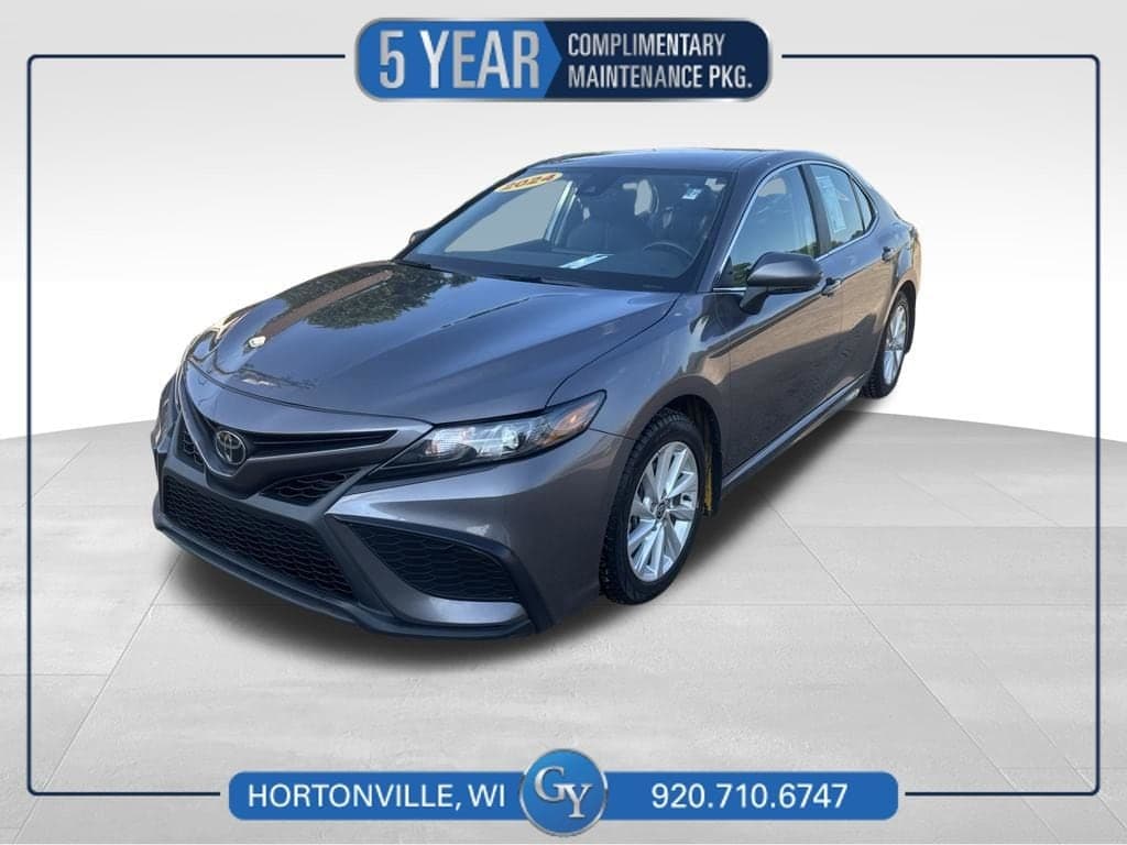 2024 Toyota Camry SE — photo 1 of 33