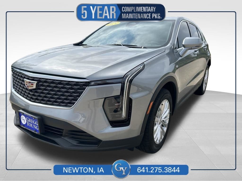 2024 Cadillac XT4 AWD Luxury — photo 1 of 36