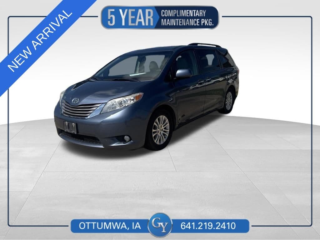 2015 Toyota Sienna XLE — photo 1 of 5