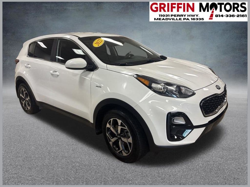 2022 Kia Sportage LX — photo 1 of 38