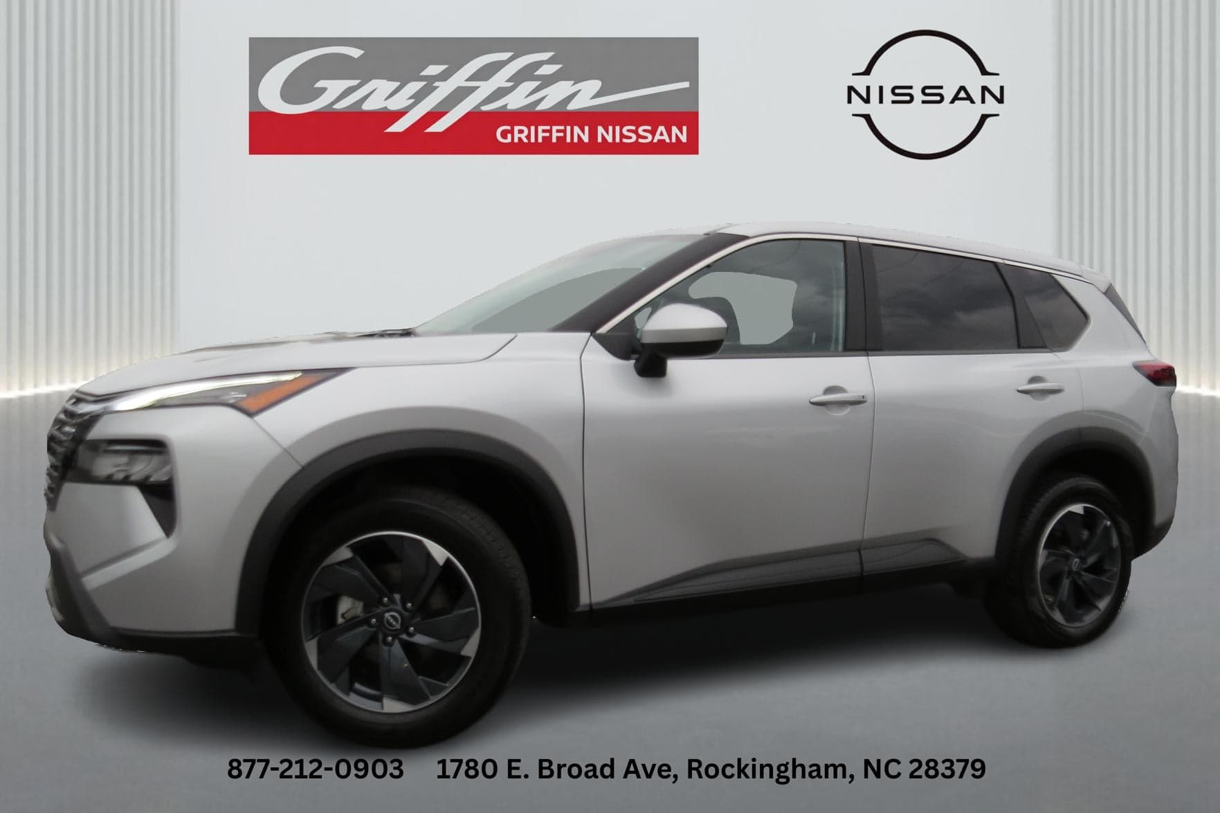 2024 Nissan Rogue SV — photo 1 of 24