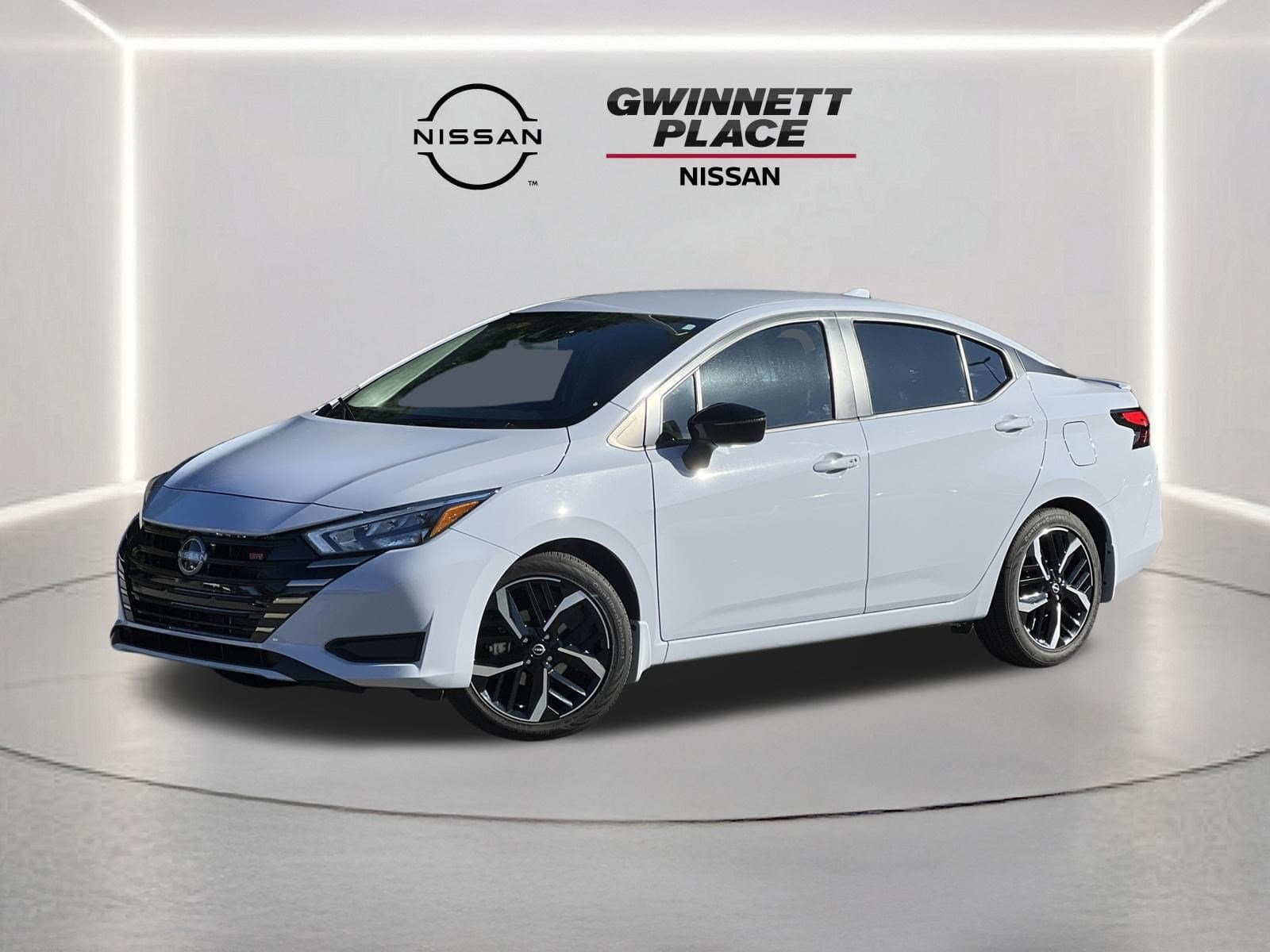 2025 Nissan Versa Base — photo 1 of 28