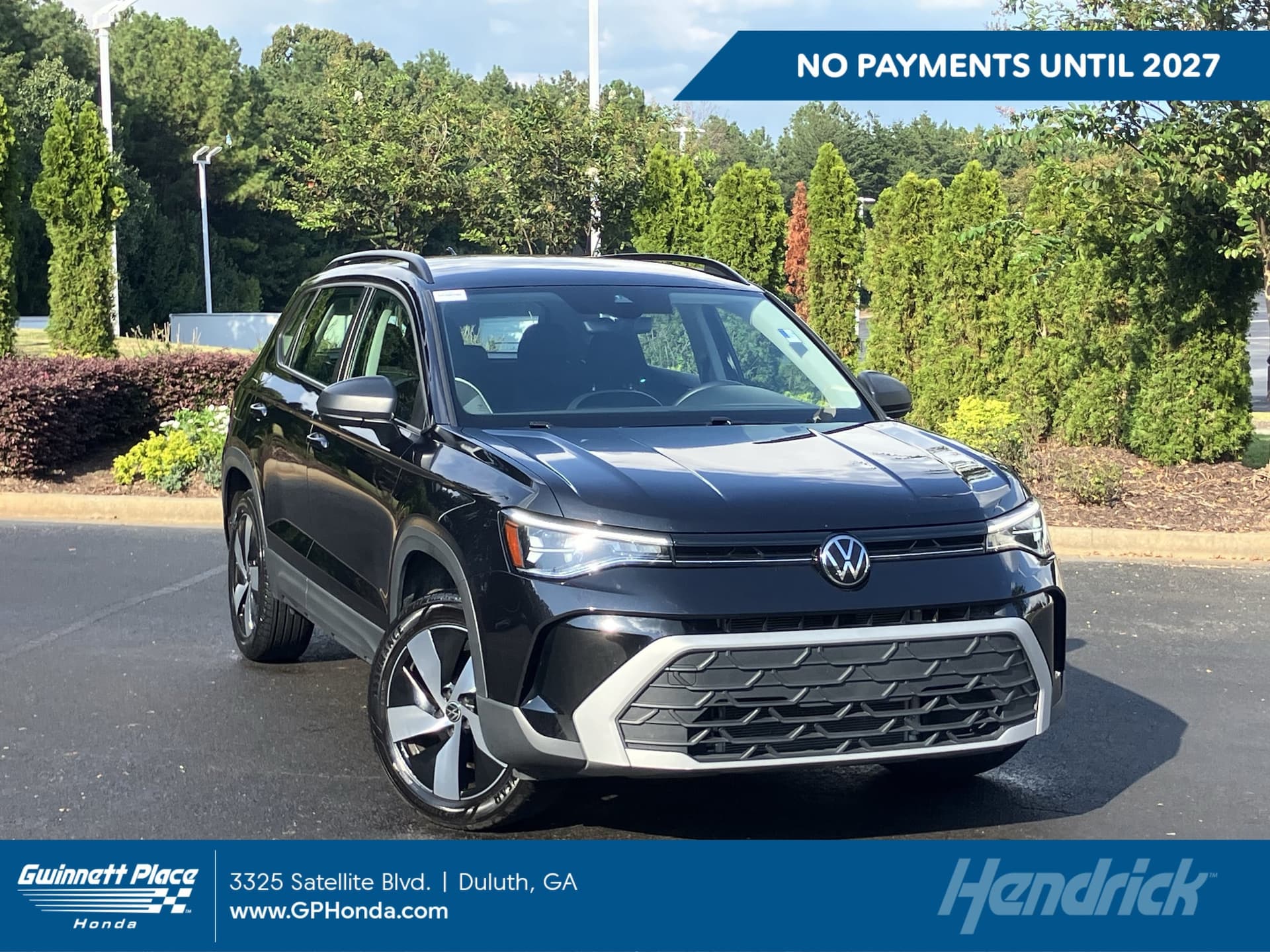 2025 Volkswagen Taos S — photo 1 of 38