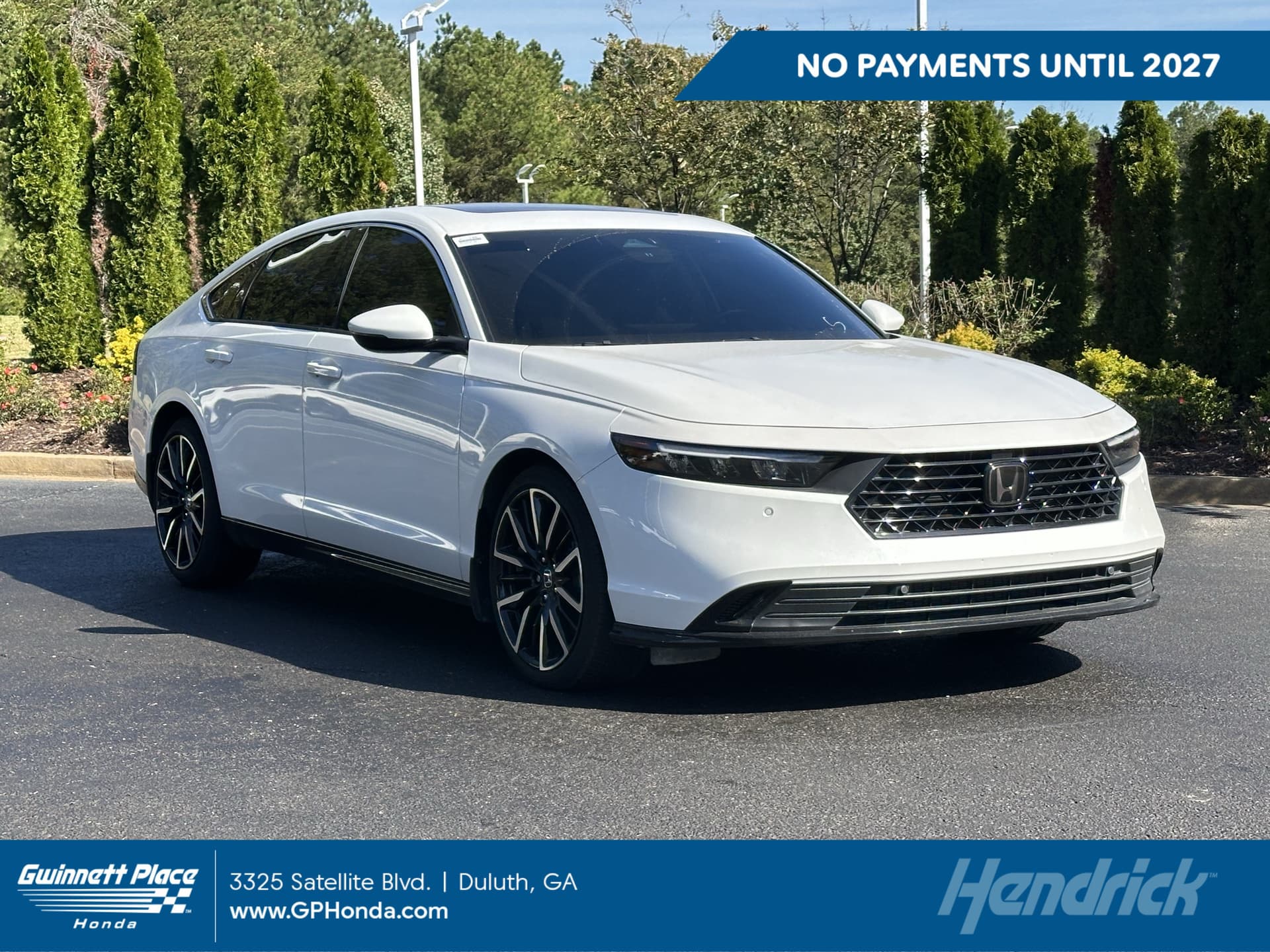 2025 Honda Accord Hybrid Touring — photo 1 of 14