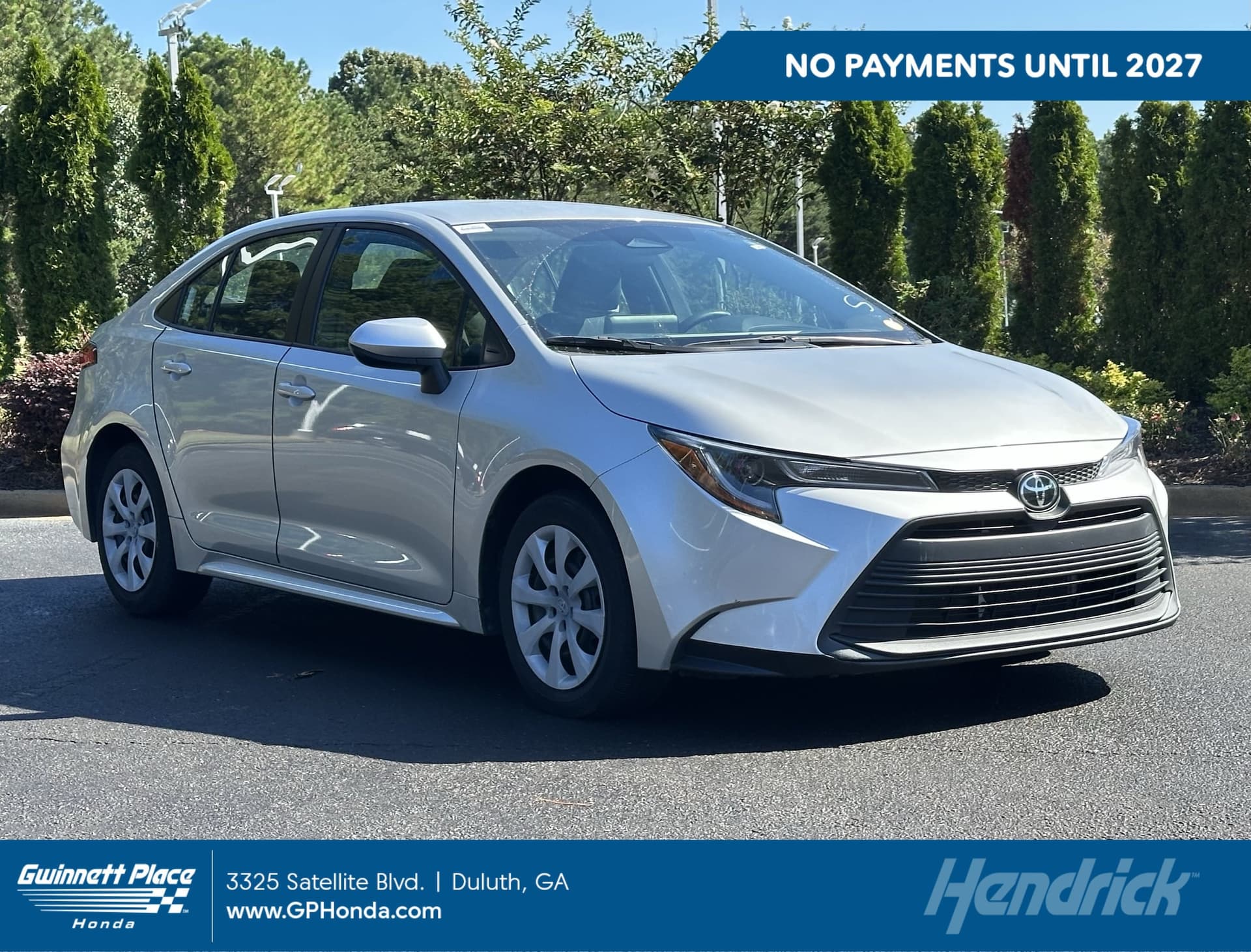 2025 Toyota Corolla LE — photo 1 of 12