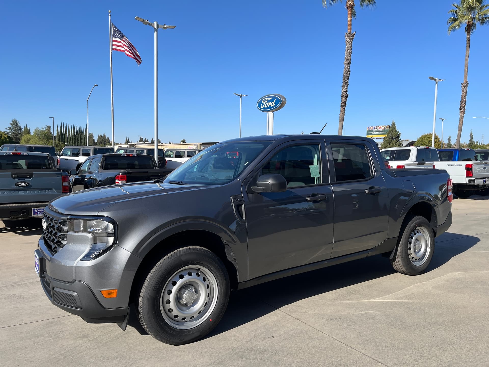 2026 Ford Maverick XL — photo 1 of 17