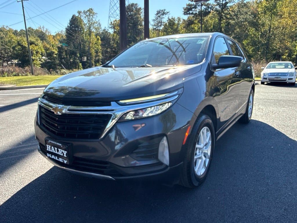 2023 Chevrolet Equinox LT — photo 1 of 13