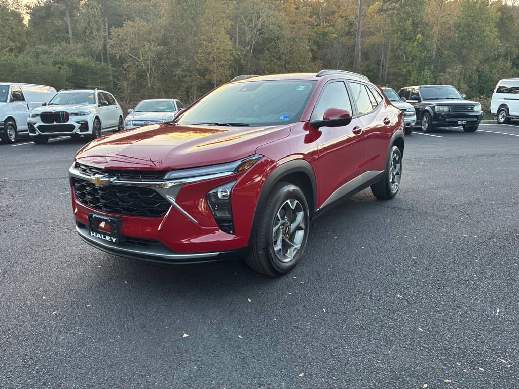 2026 Chevrolet Trax LT — photo 1 of 13