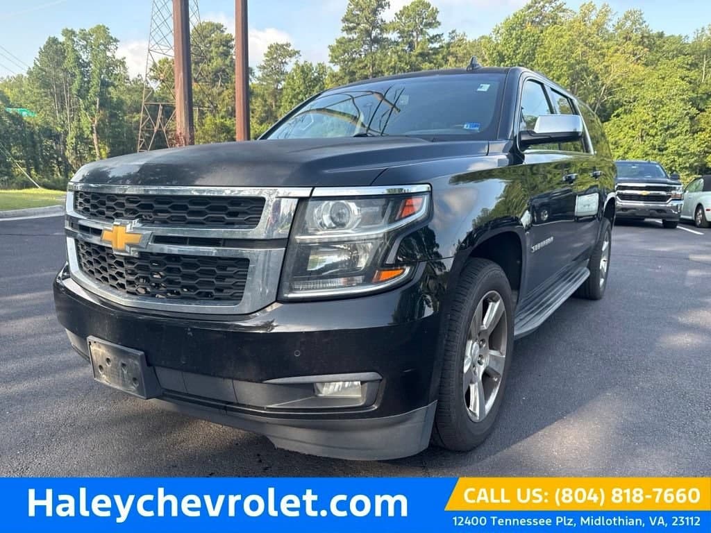 2017 Chevrolet Suburban LT — photo 1 of 13