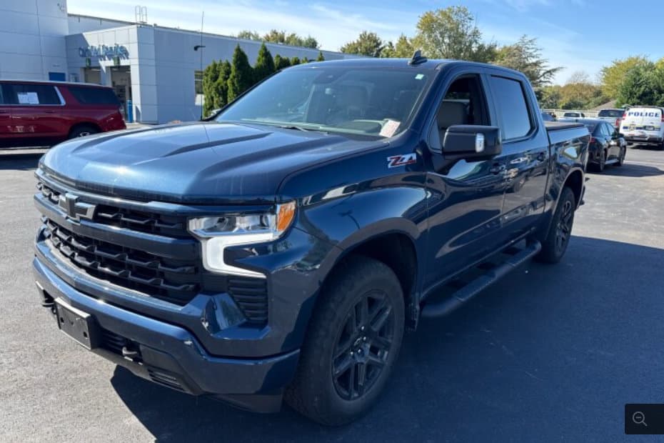 2023 Chevrolet Silverado 1500 RST — photo 1 of 6