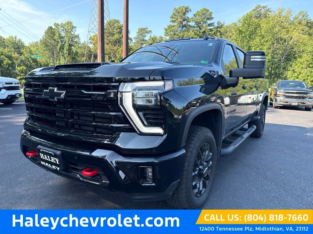 2025 Chevrolet Silverado 2500HD LT — photo 1 of 13