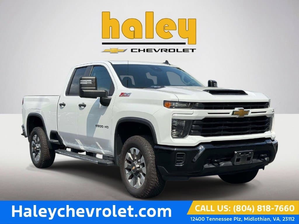2024 Chevrolet Silverado 2500HD Custom — photo 1 of 29