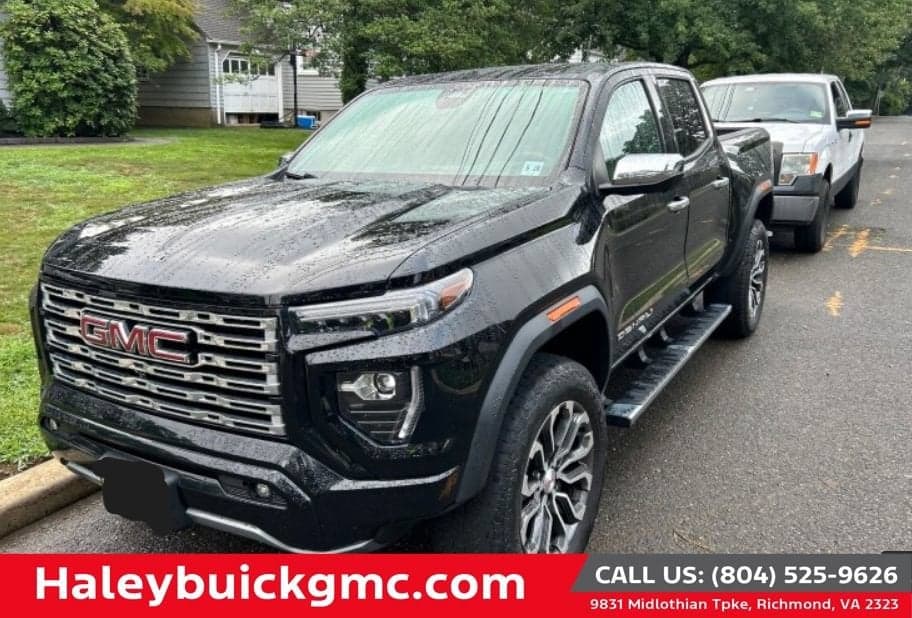 2023 GMC Canyon 4WD Denali — photo 1 of 6