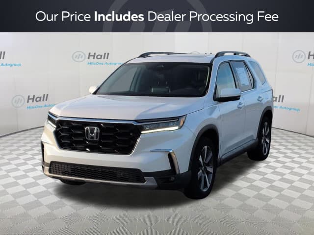 2025 Honda Pilot Touring — photo 1 of 26