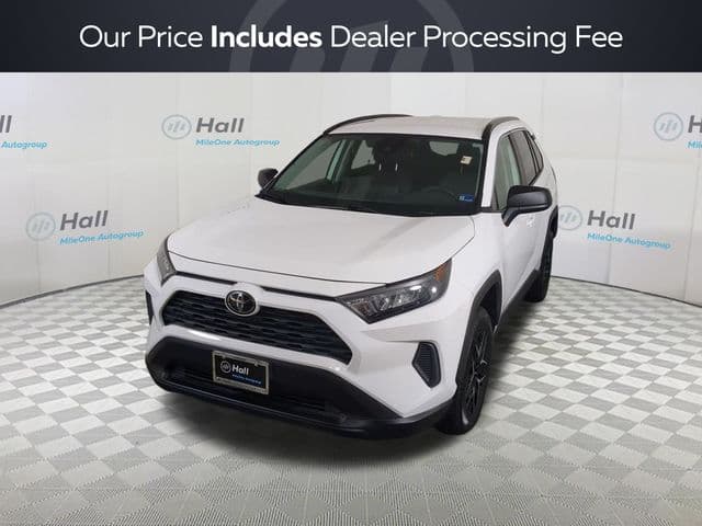 2021 Toyota RAV4 LE — photo 1 of 30