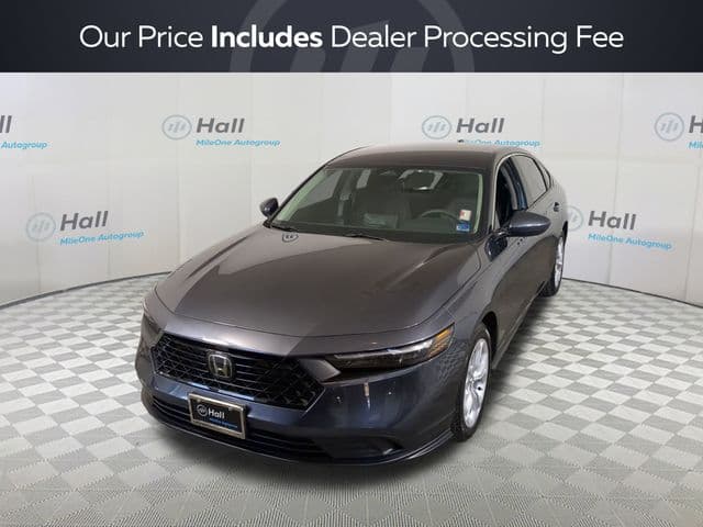 2025 Honda Accord Sedan LX — photo 1 of 30