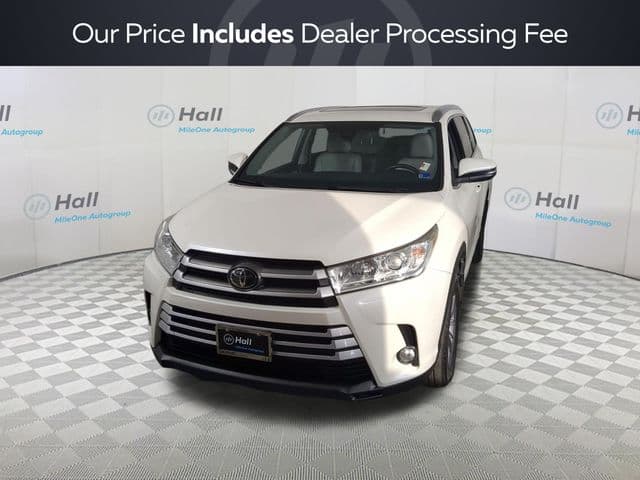 2018 Toyota Highlander XLE — photo 1 of 31