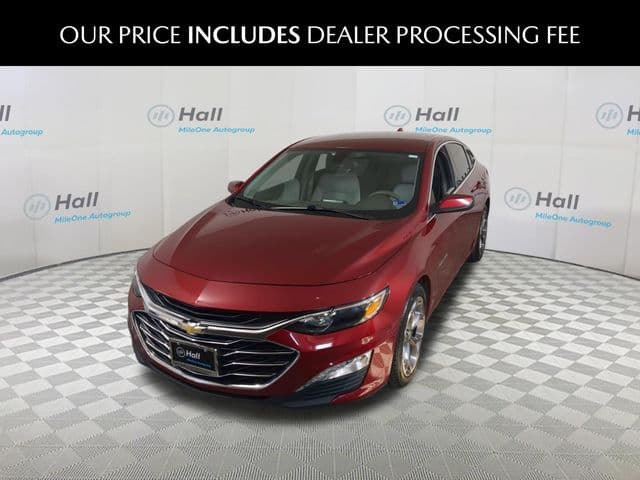 2022 Chevrolet Malibu LT — photo 1 of 30