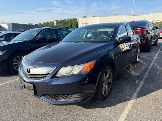 2014 Acura ILX Base — photo 1 of 9