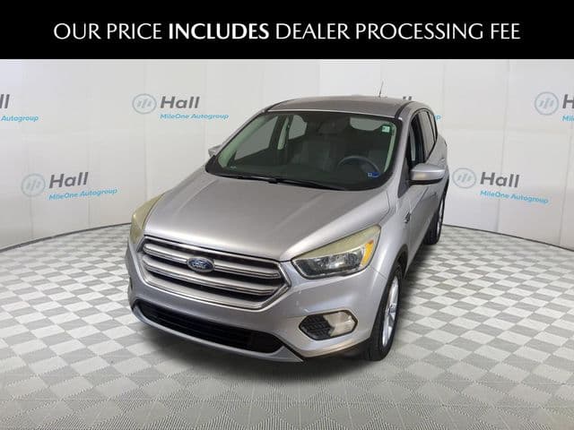 2017 Ford Escape SE — photo 1 of 30